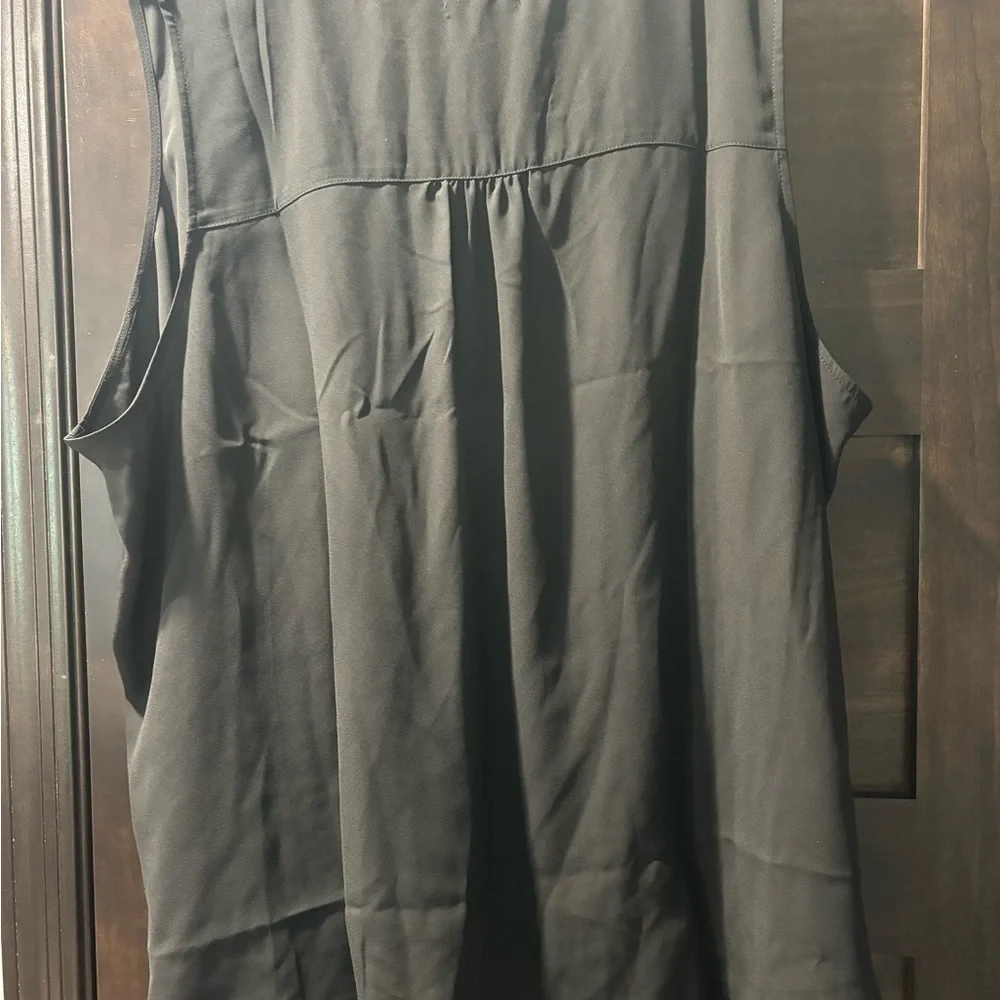 NWT Maurice’s Black Dressy Tank 4x​ - Picture 3 of 3